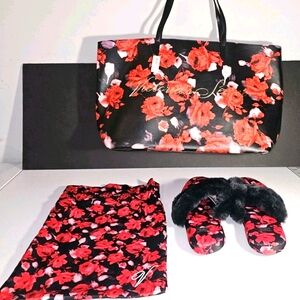 Victorias Secret Black W/ Roses 2019 Black Friday Tote Bag + SILK SLIPPERS (7/8)